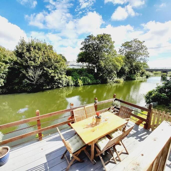 Riverside Escape Iden Rye Villa Dış mekan fotoğraf