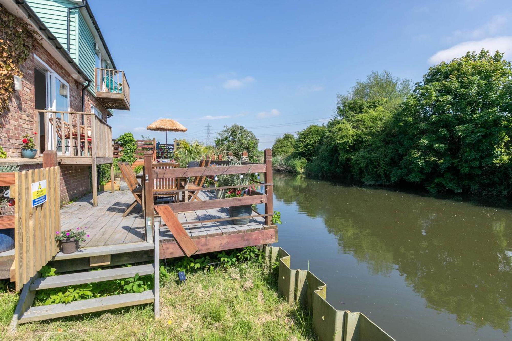 Riverside Escape Iden Rye Villa Dış mekan fotoğraf